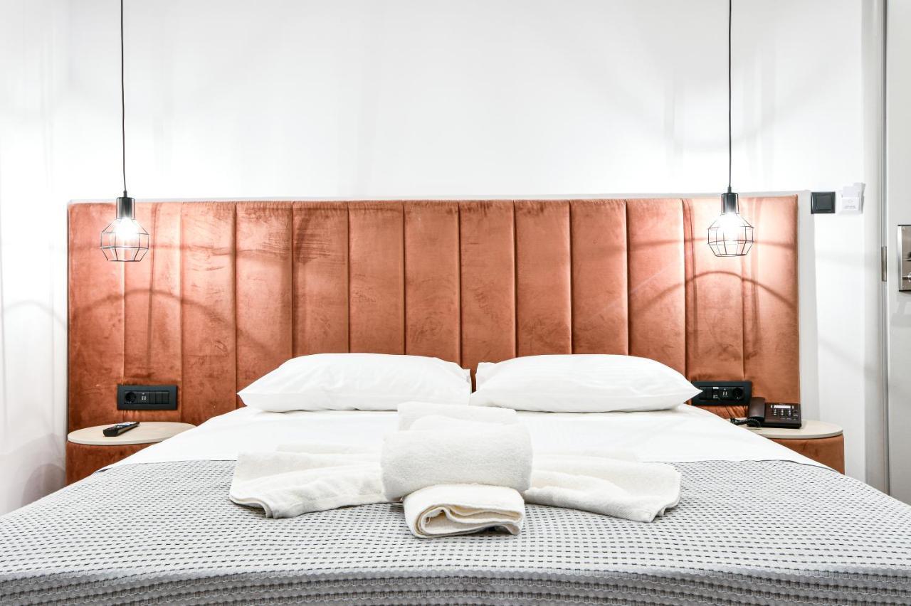 Aeolos Luxury Suites Афины Экстерьер фото